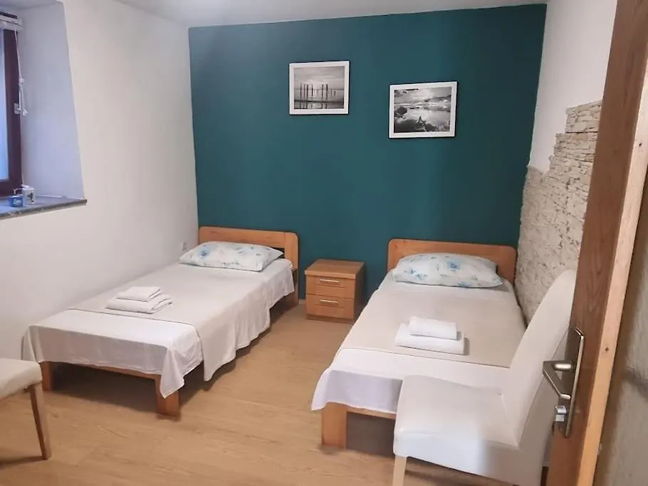 Evala Apartment Split