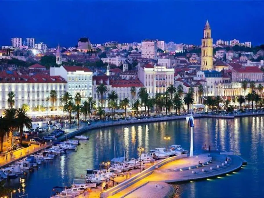 Evala Apartment Split