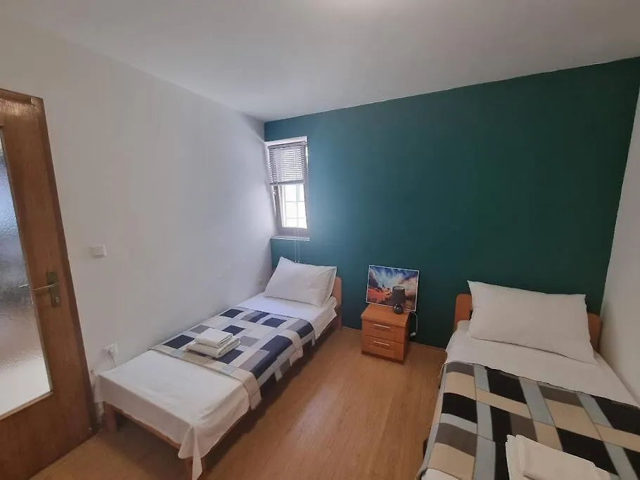 Evala Apartment Split